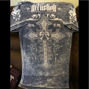 Women’s Affliction shirt large
